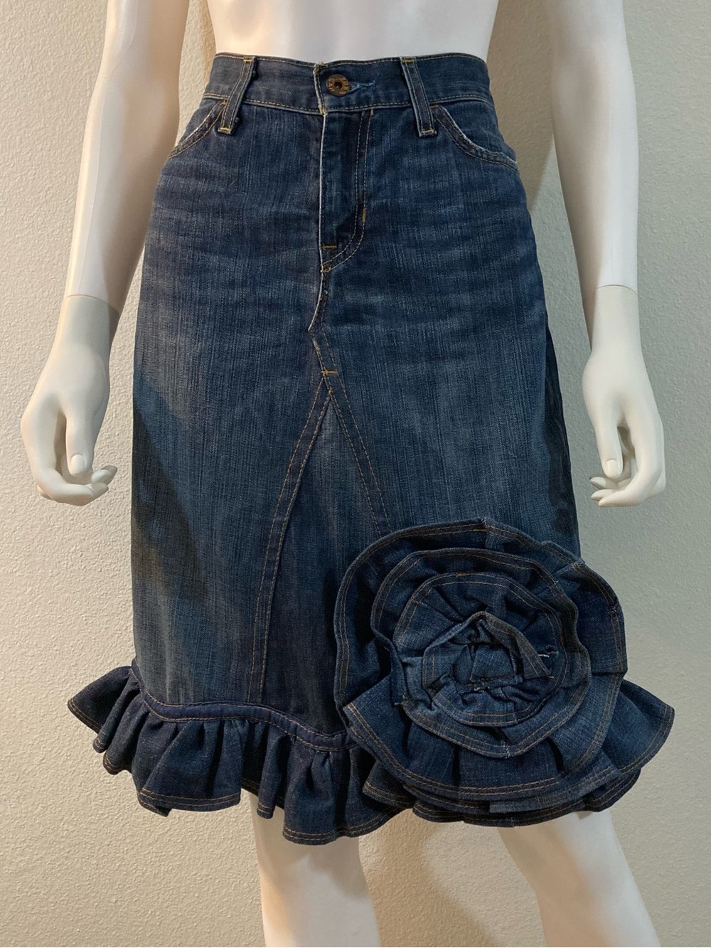 Gap Y2K Denim Ruffle Hem Skirt Rosette Detail
